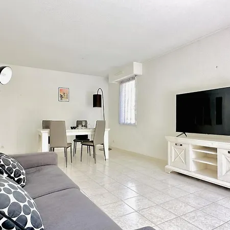 Le Dolce - 2 Pieces Centre Apartment